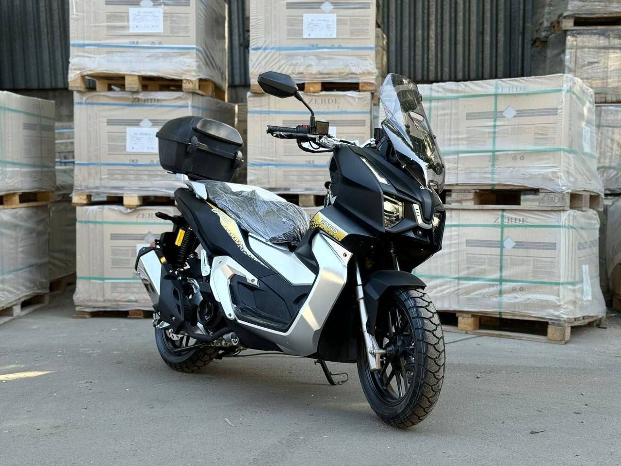Фото Скутер Garo Bizon 200 EFI
