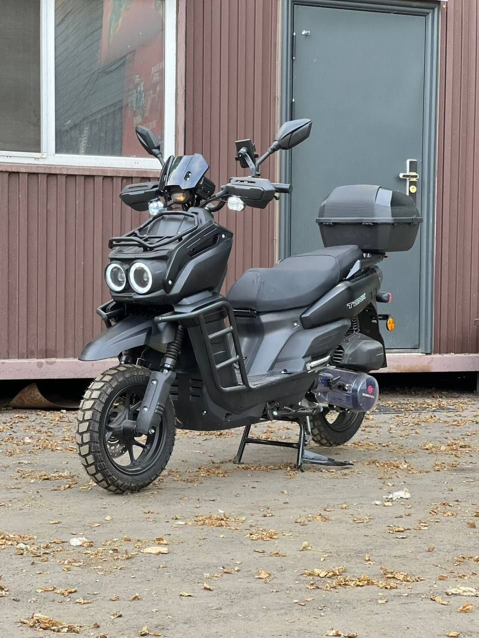 Фото Скутер Bas Tank 1 150