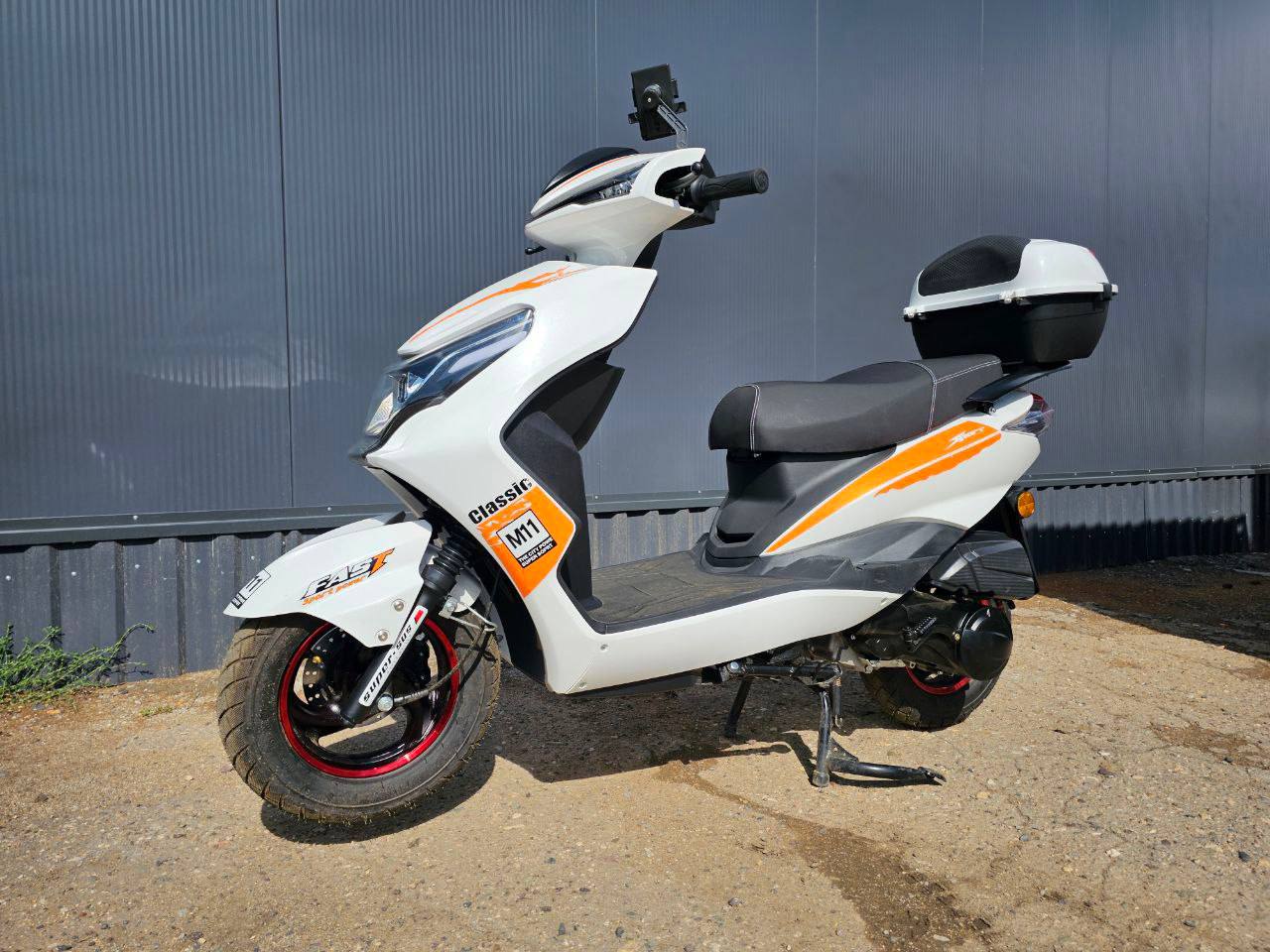 Фото Скутер Sonlink M11